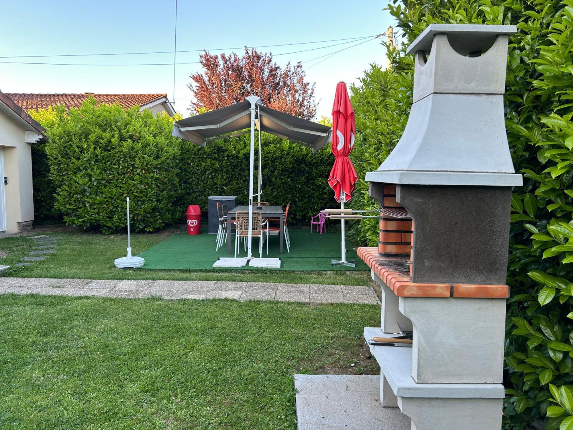 Jolie Villa Independante Climatisee 3 Chambres Tout Confort 6 Couchages, Piscine Chauffee 4 X 8 Disponible Selon Meteo De Mai A Fin Septembre, Jacuzzi 4 Places, Boulodrome Eclaire, Ping-Pong, Wifi, Proche Commerces Animaux Domestiques Sur Demande Bretenoux Exteriér fotografie